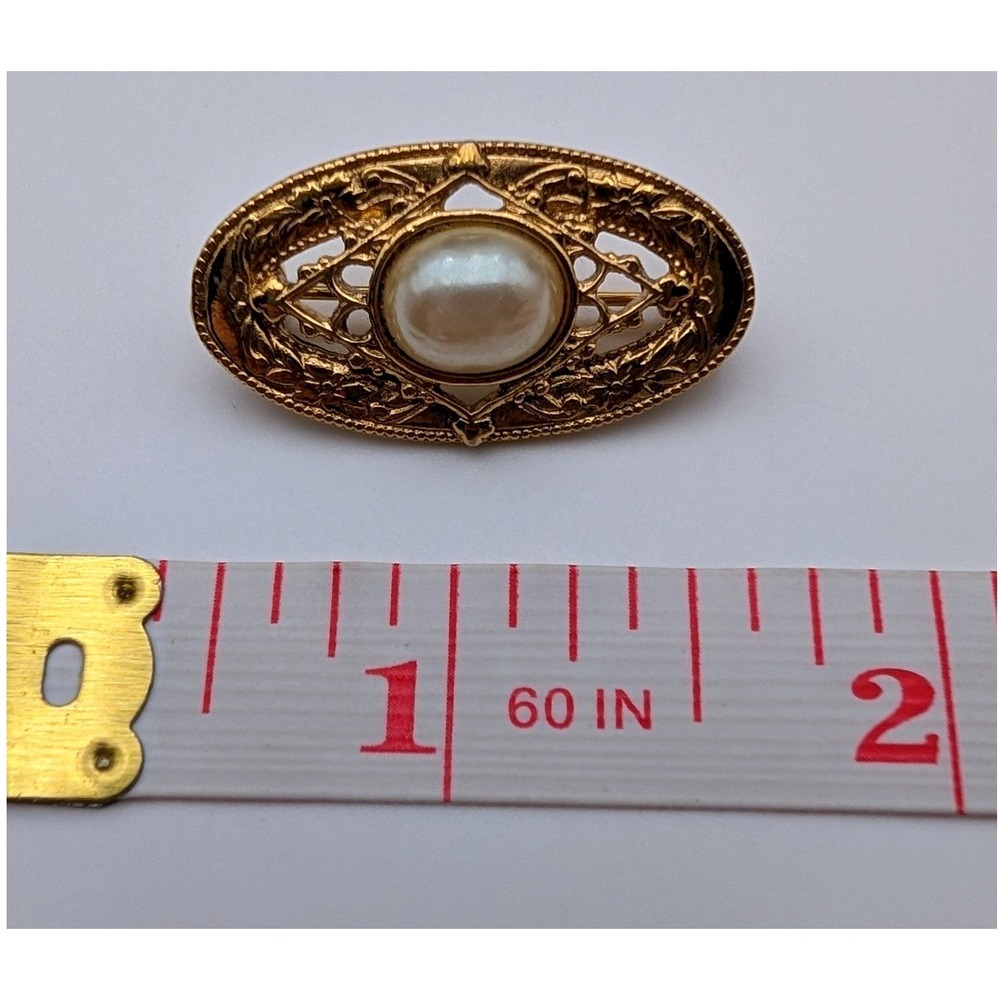 Vintage Gold Tone Faux Pearl Filigree Oval Brooch Pin Ornate Victorian Style
